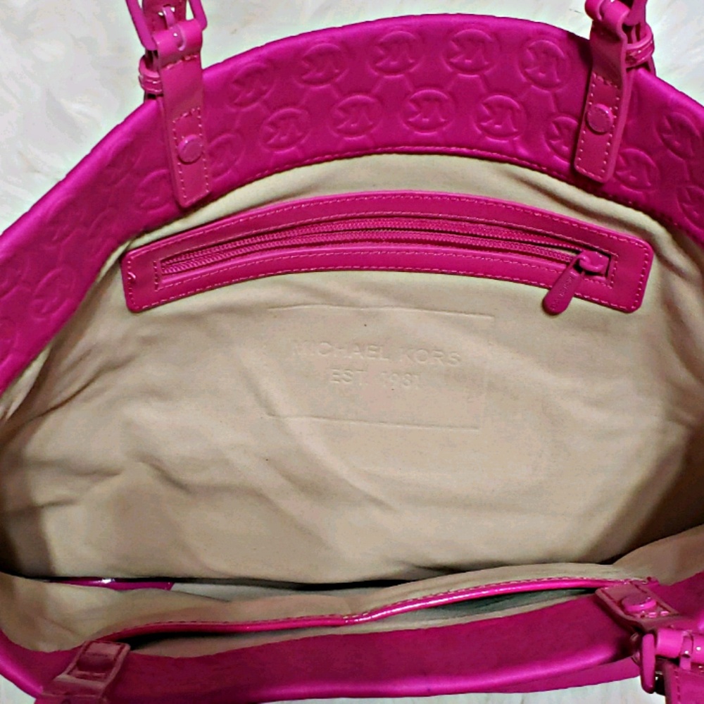 Michael Kors  pink quilted tote - Picture 7 of 8